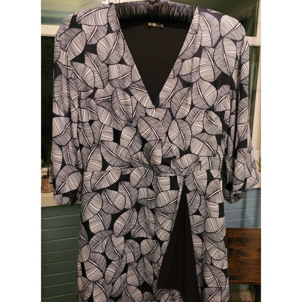 Natori Leaf‎ Print Midi Dress V-Neck Faux Wrap Size 8 - Picture 2 of 5
